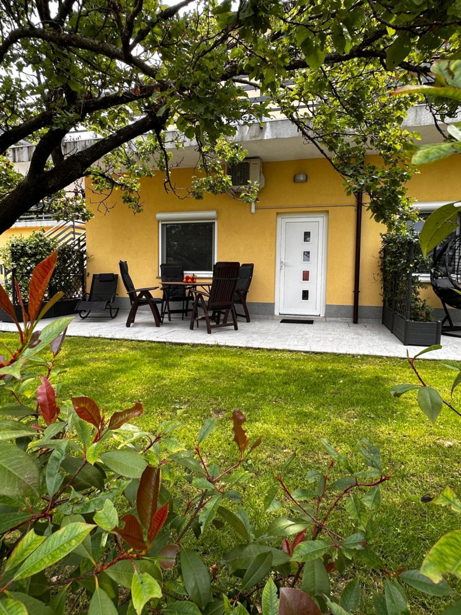 Riad Apartments Zgornje Skofije Exterior photo